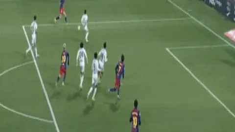 曼联今夏锋线引援瞄准德甲名将，埃基提克与谢什科备受关注